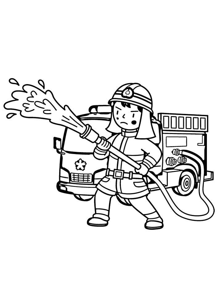 Um bombeiro corajoso apaga o fogo.