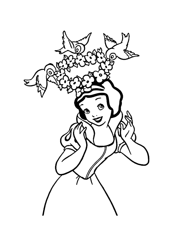 The birds are trying to put a woven wreath on Snow White
