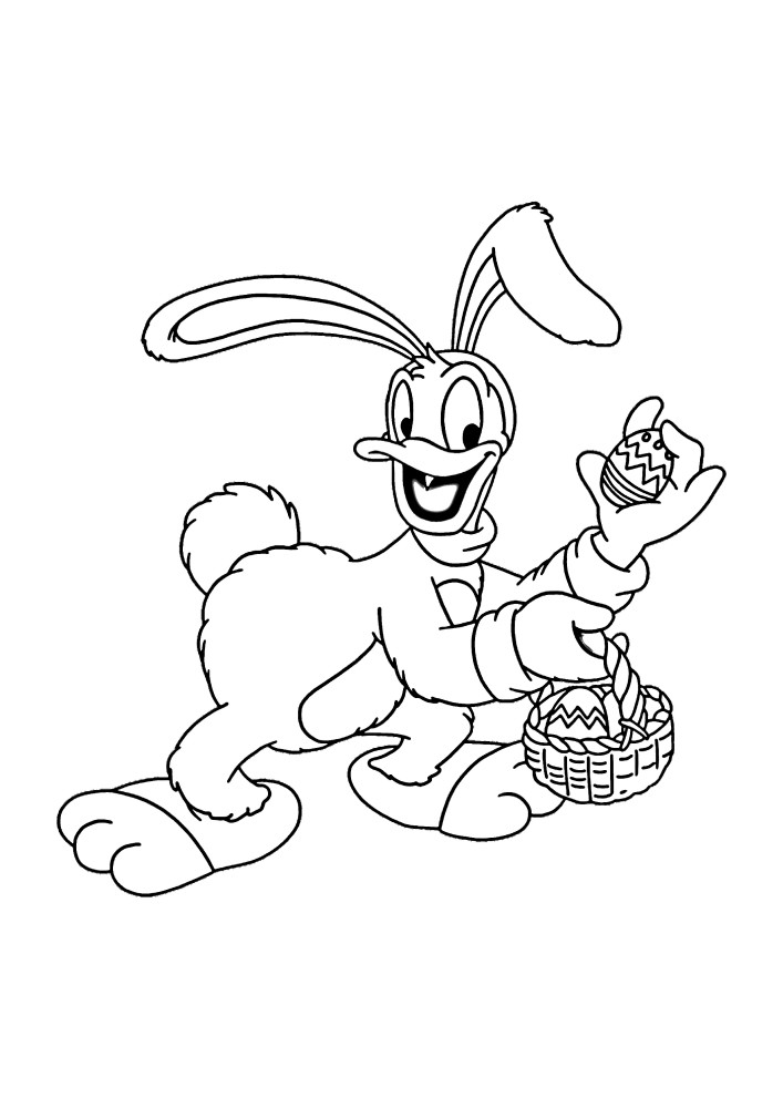 Pato Donald en traje de conejito reparte huevos de Pascua pintados